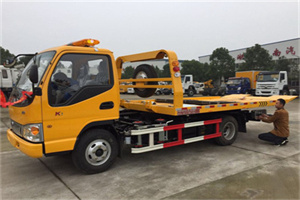 涧西区哪里有拖车服务