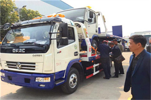 涧西区汽车道路救援拖车价格